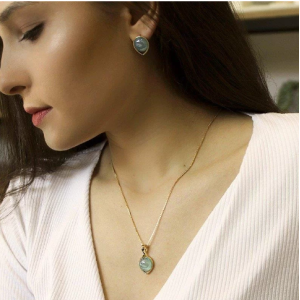 Conjunto Colar e Brinco Perolado com Cristais Naturais